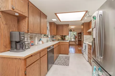 Kitchen - 19613 Filbert Dr, Bothell, WA 98012 photo 1 of 1