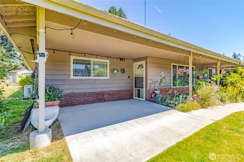 Exterior - 19613 Filbert Dr, Bothell, WA 98012 photo 3 of 5