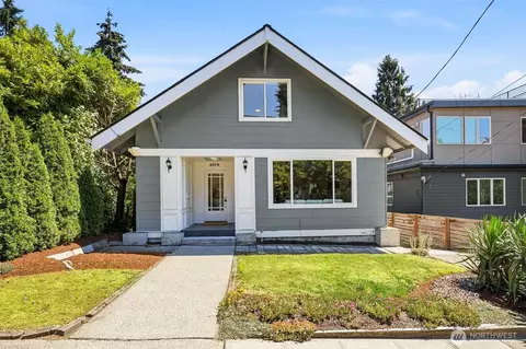 4318 1st Ave NE, Seattle, WA 98105
