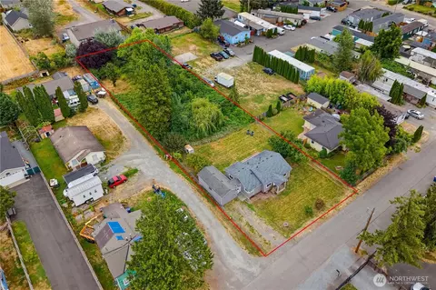 216 4th Ave SW, Pacific, WA 98047