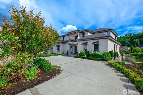 17402 83rd Ct NE, Kenmore, WA 98028