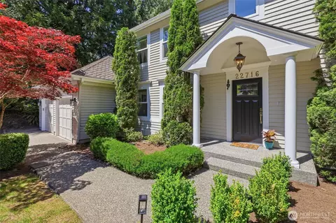 22716 NE 25th Way, Sammamish, WA 98074