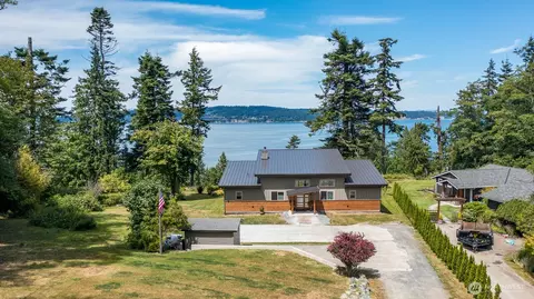 612 Maple Heights Rd, Camano Island, WA 98282