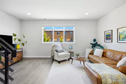 Living - 19414 35th Dr SE #D, Bothell, WA 98012 photo 1 of 3