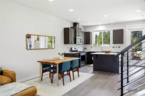 Dining - 19414 35th Dr SE #D, Bothell, WA 98012 photo 3 of 3