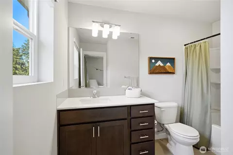 Bath - 19414 35th Dr SE #D, Bothell, WA 98012 photo 4 of 4