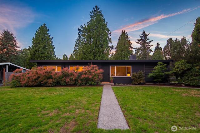 18751 60th Ave NE, Kenmore, WA 98028