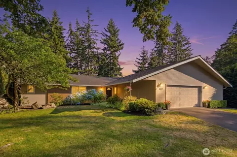 16537 SE 45th Pl, Bellevue, WA 98006