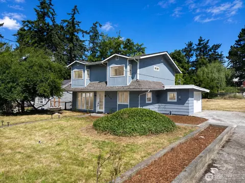 1040 W Shady Ln #WA, Oak Harbor, WA 98277