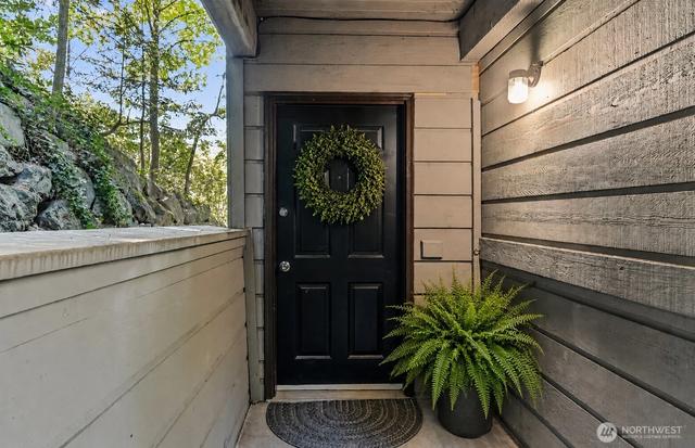 12543 NE 23rd Pl #D1, Bellevue, WA 98005