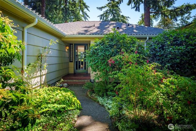 6626 57th Ave NE, Seattle, WA 98115