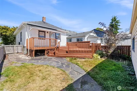 Exterior - 3614 24th St, Everett, WA 98201 photo 6 of 8