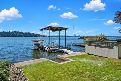 4835 Forest Ave SE, Mercer Island, WA 98040