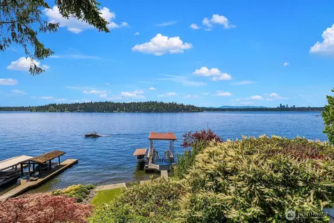 4835 Forest Ave SE, Mercer Island, WA 98040