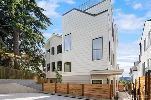 3446 13th Ave W #B, Seattle, WA 98119