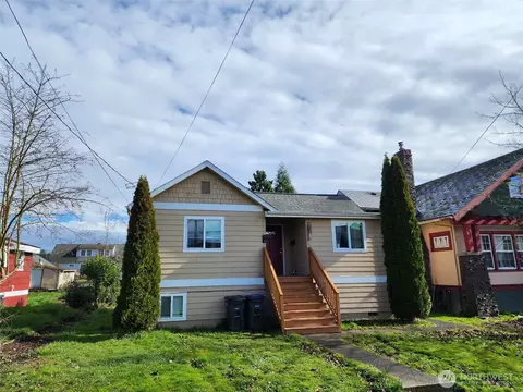 1320 Elizabeth Ave, Bremerton, WA 98337