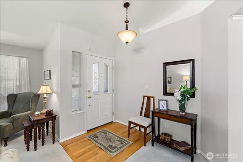 Entry Way - 5106 149th St SE, Everett, WA 98208 photo 1 of 1