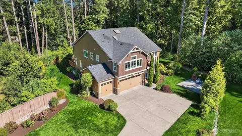 13874 Lavigne Ct NE, Bainbridge Island, WA 98110