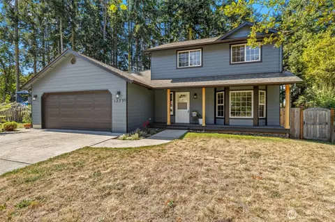1273 NE Riksen Way, Oak Harbor, WA 98277