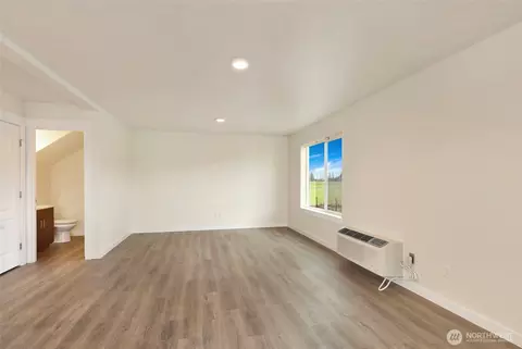404 Front St, Sumas, WA 98295 photo 12