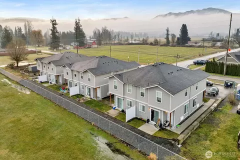 404 Front St, Sumas, WA 98295 photo 2