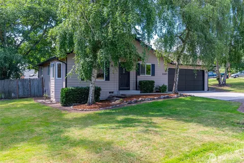2165 Norman Dr, Oak Harbor, WA 98277