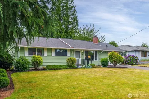 Exterior - 8811 187th St NE, Bothell, WA 98011 photo 2 of 5