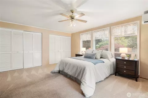 Bedroom - 8811 187th St NE, Bothell, WA 98011 photo 1 of 4