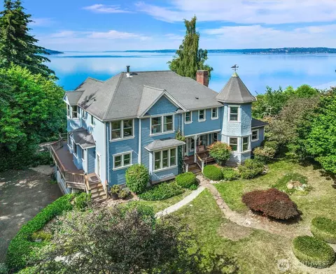 6838 SW Maury Park Rd, Vashon, WA 98070