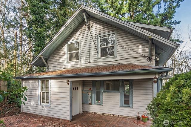 4729 Mount View Dr S, Seattle, WA 98108