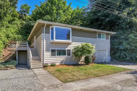 5625 SW Teig Pl, Seattle, WA 98116