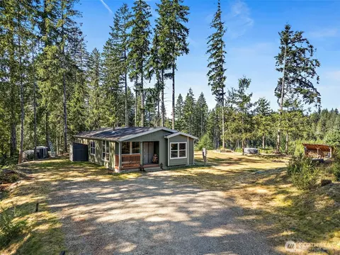 2768 Ridgecrest Dr W, Bremerton, WA 98312