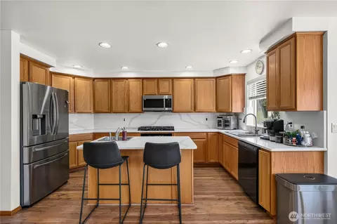 Kitchen - 19912 30th Street Ct E, Lake Tapps, WA 98391 photo 2 of 4