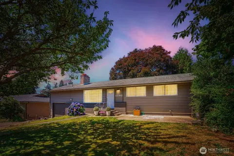 22941 105th Ave SE, Kent, WA 98031