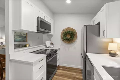 10822 E Riverside Dr #A303, Bothell, WA 98011 photo 12