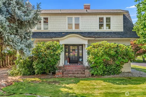 1105 Easy St, Wenatchee, WA 98801