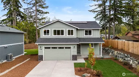 1126 Whidbey St, Bellingham, WA 98229