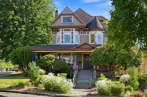 502 N E St, Tacoma, WA 98403