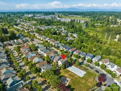 View/Area - 16118 35th Dr SE, Bothell, WA 98012 photo 2 of 4