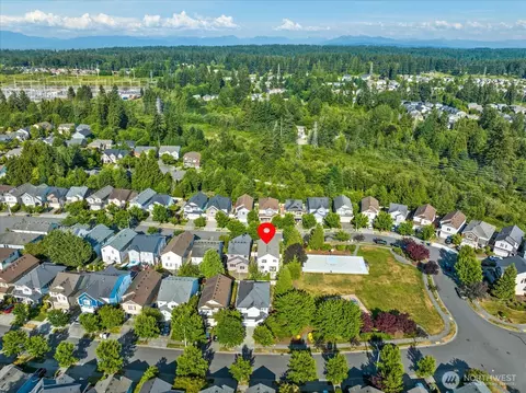 View/Area - 16118 35th Dr SE, Bothell, WA 98012 photo 3 of 4