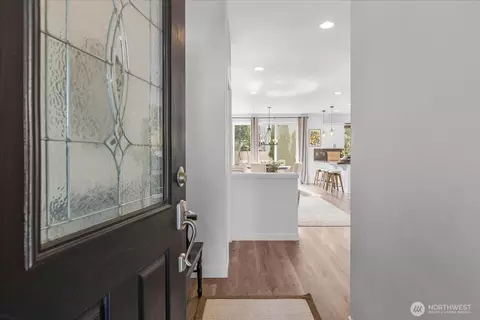 Entry Way - 16118 35th Dr SE, Bothell, WA 98012 photo 2 of 3