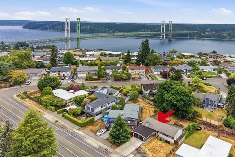 1724 N Narrows Dr, Tacoma, WA 98406