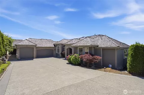 15423 SE 58th St, Bellevue, WA 98006