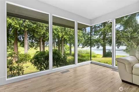1 Morning Beach Dr #16, Bellingham, WA 98229