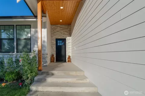 Other - 806 Mapleridge Dr, Everson, WA 98247 photo 1 of 7