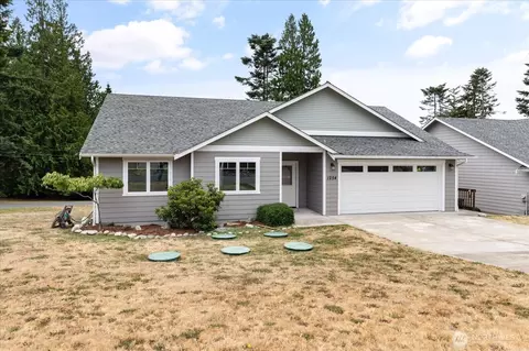 1254 Rickover Dr, Coupeville, WA 98239