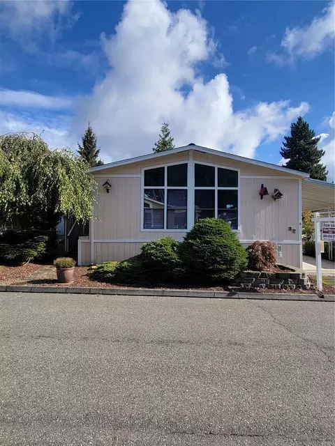 1427 100th St SW #82, Everett, WA 98204