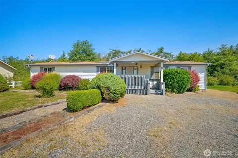 8374 Sea Breeze Ct, Blaine, WA 98230