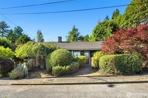 5414 SW Beach Drive Ter, Seattle, WA 98116