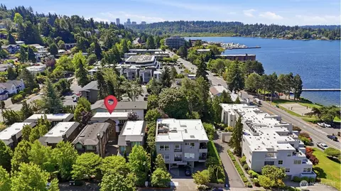 10135 NE 62nd St #C, Kirkland, WA 98033